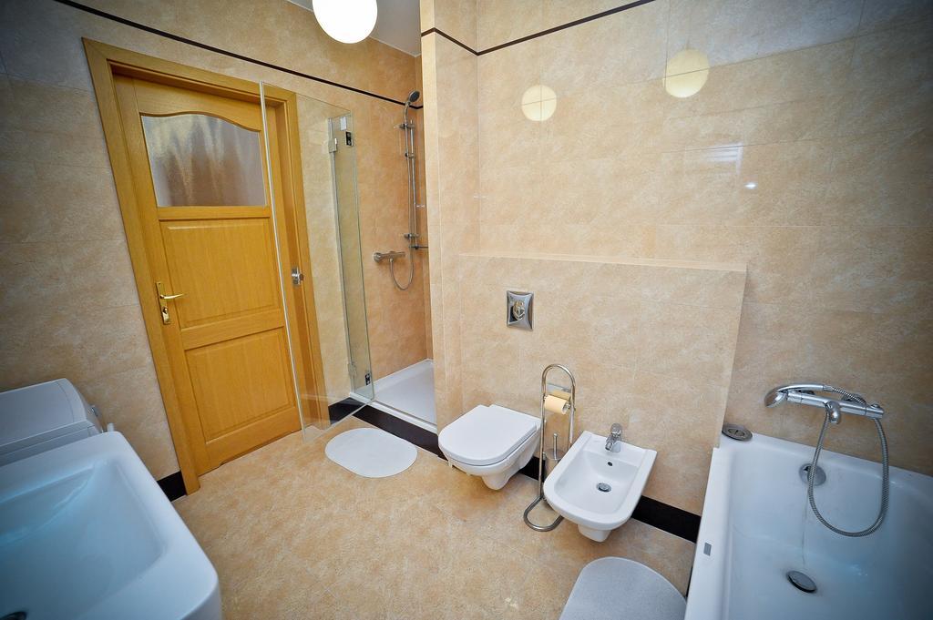 Apartamento Luxury Rockefeller - Sea Towers Gdynia Habitación foto