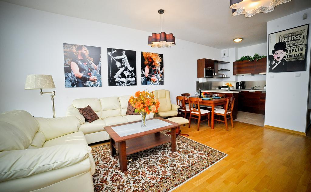 Apartamento Luxury Rockefeller - Sea Towers Gdynia Habitación foto