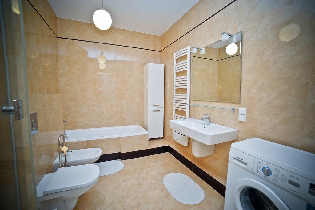 Apartamento Luxury Rockefeller - Sea Towers Gdynia Habitación foto