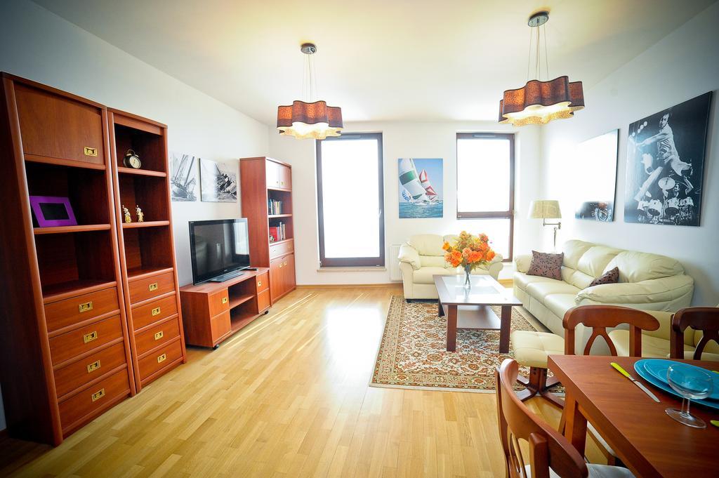 Apartamento Luxury Rockefeller - Sea Towers Gdynia Habitación foto